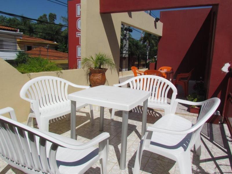 Hostal Casa Suiza Asunción Exterior foto